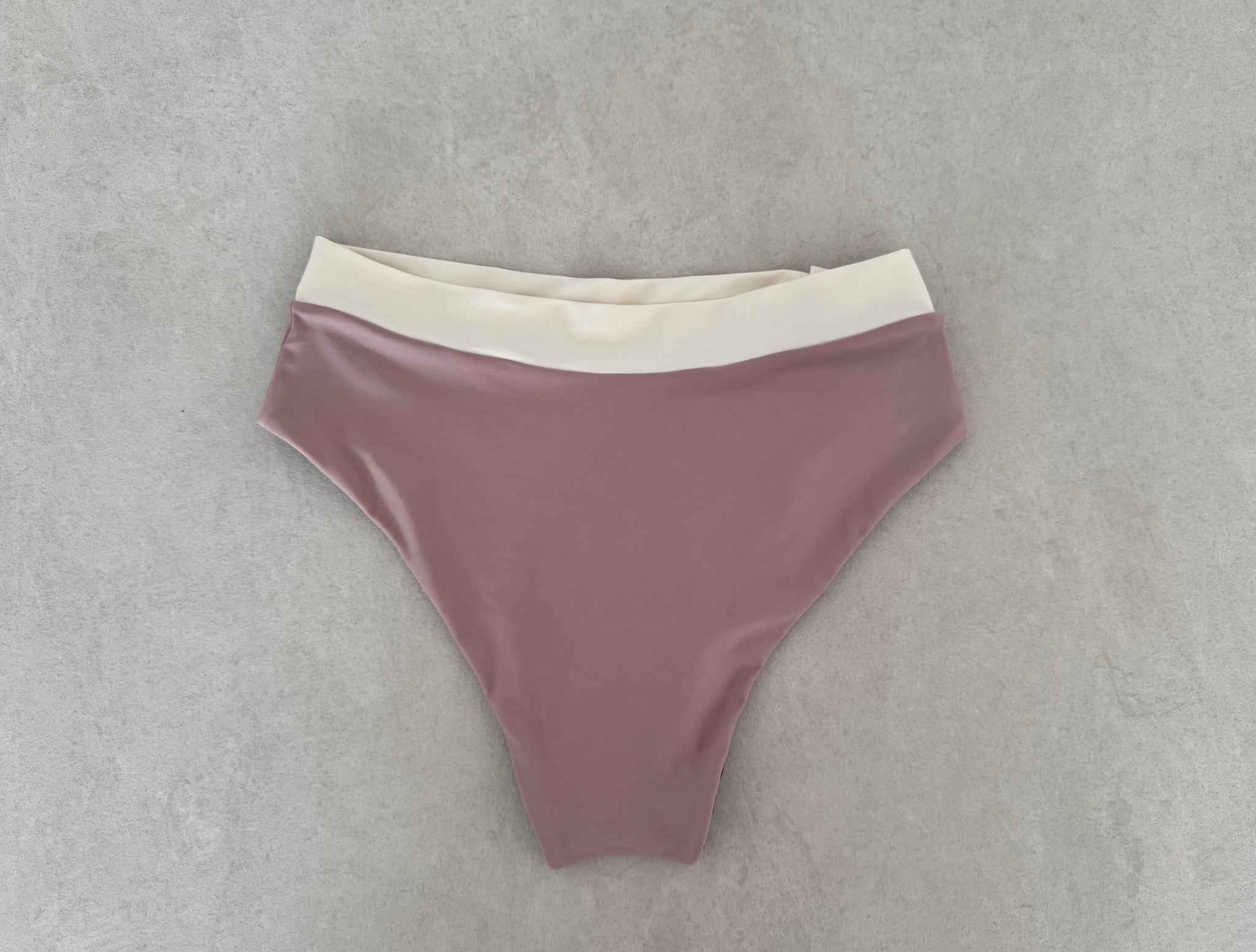 New MOCACCINO BOTTOM HIGHWAIST 🤎 S,M,L,XL